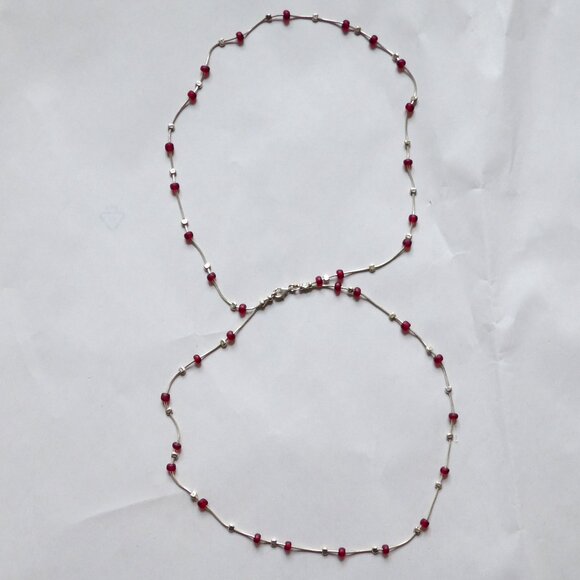 Silver Necklace with magenta glass beads - Picture 3 of 10